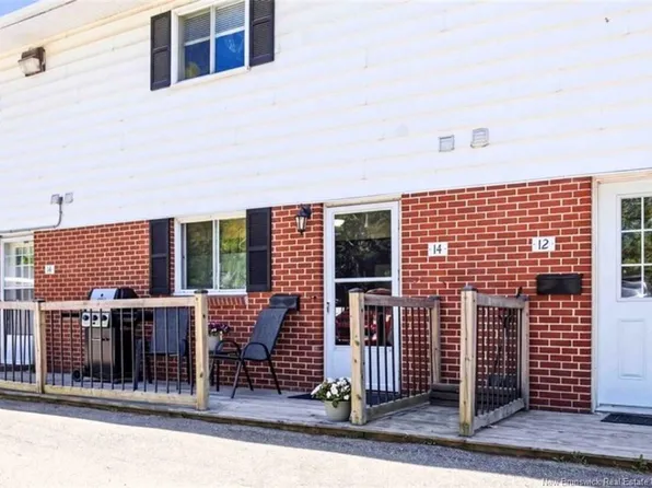 30 Hachey Ave #14, Fredericton, NB E3A 3X6