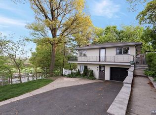 245 Preston St, Ridgefield Park, NJ 07660