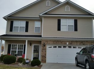 839 Peachtree Meadows Cir, Kernersville, NC 27284