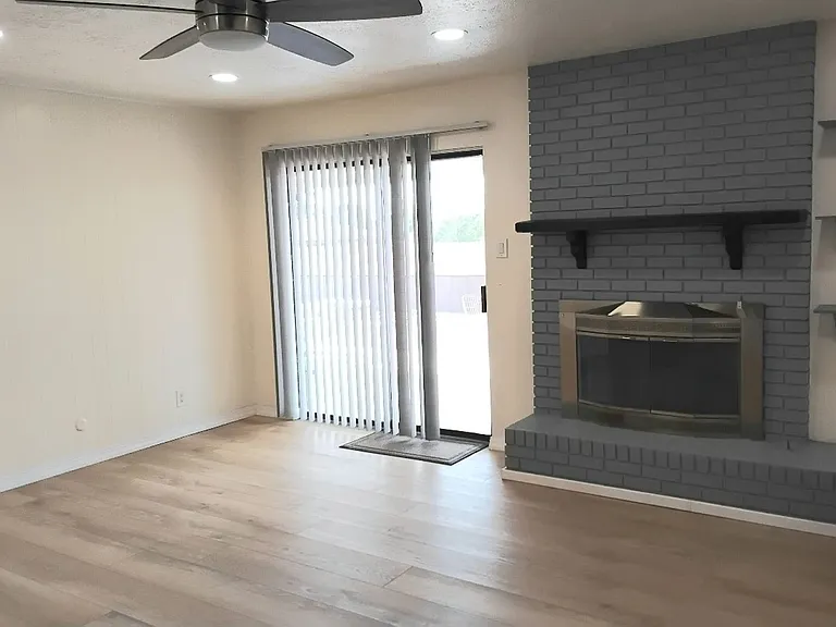 7405 Mayflower Rd NE — Photo 17