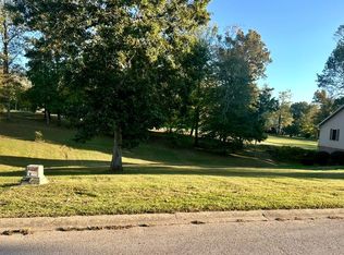 18 Fairway Trce, Cadiz, KY 42211