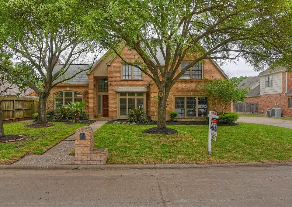 1st image of 1118 Fleetwood Place Dr