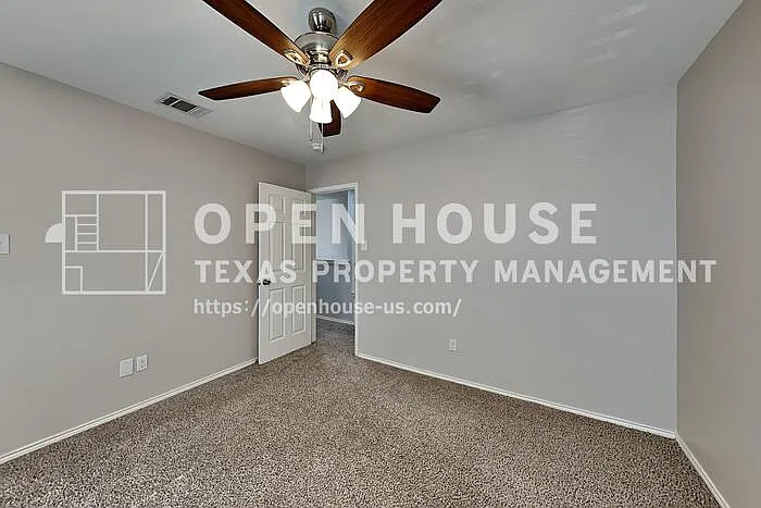 8516 Star Thistle Dr — Photo 15