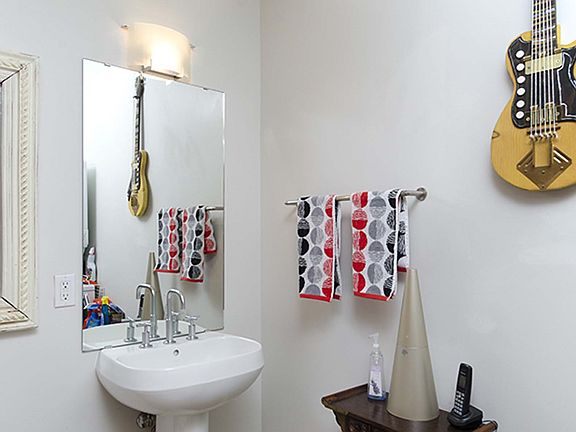 5th image of 1012 Marquez Pl Unit 205B