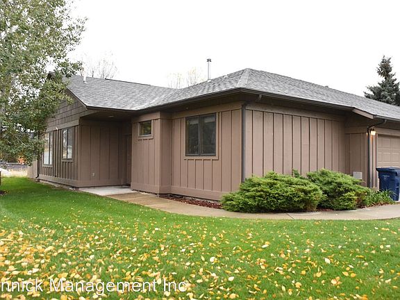 2nd image of 3610 Broadwater St #114