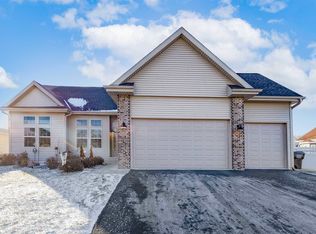 11417 N Erie Dr, Edgerton, WI 53534