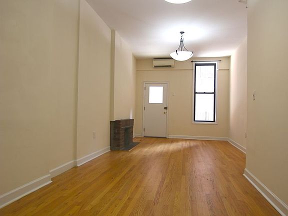 2nd image of 661 Washington St APT 1RN