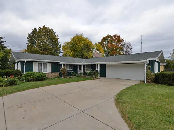908 Perry AVENUE, Racine, WI 53406