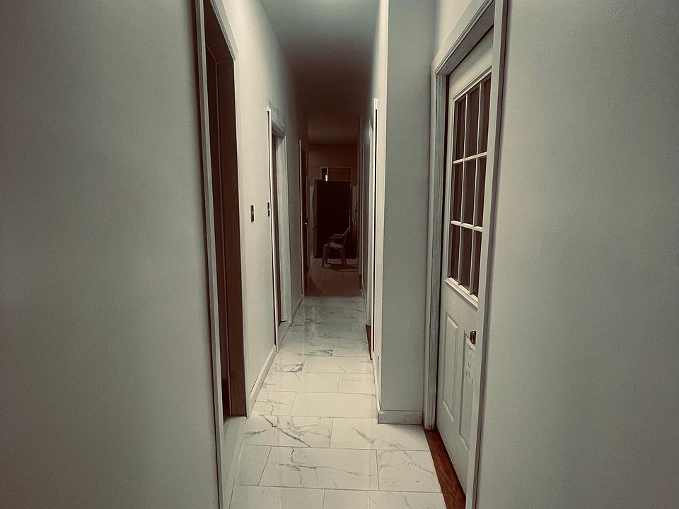 2nd image of 1702 Saint Peters Ave