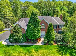 60 Greenwood Rd, Hopkinton, MA 01748