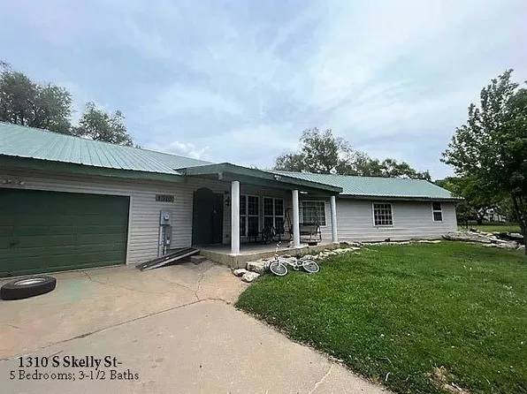 1310 Skelly St, El Dorado, KS 67042
