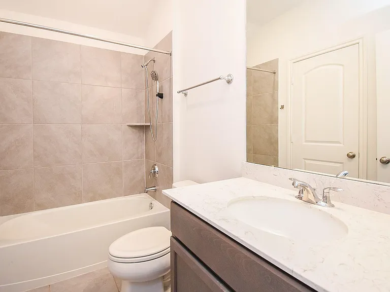 9406 Water Breeze Ct — Photo 16