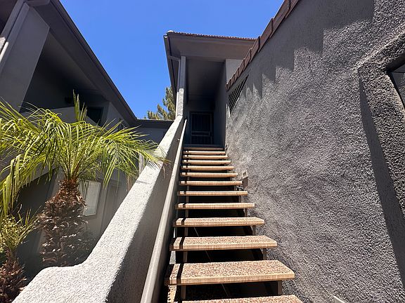 2nd image of 7401 W Arrowhead Clubhouse Dr Unit 2016