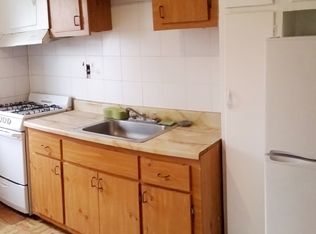 19425 116th Rd, Saint Albans, NY 11412