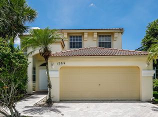 15714 NW 24th St, Pembroke Pines, FL 33028