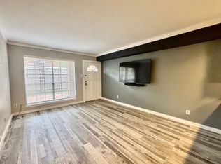 829 Wax Myrtle Ln, Houston, TX 77079