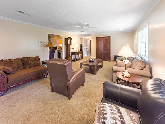 4th image of 104 Pullen Dr