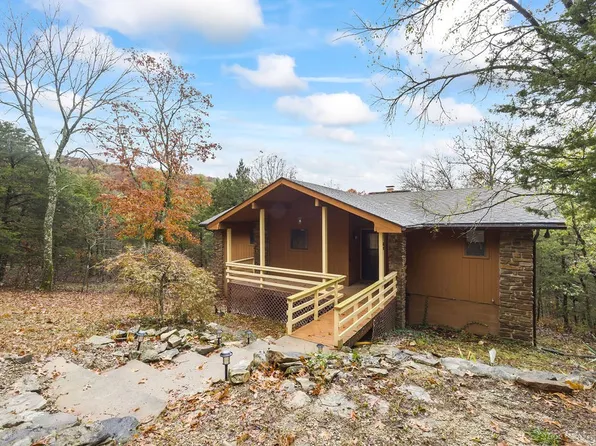 69 Country Club Dr, Holiday Island, AR 72631