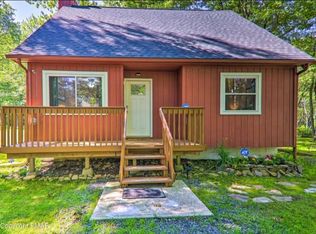 1167 Colt Ln, Pocono Summit, PA 18346