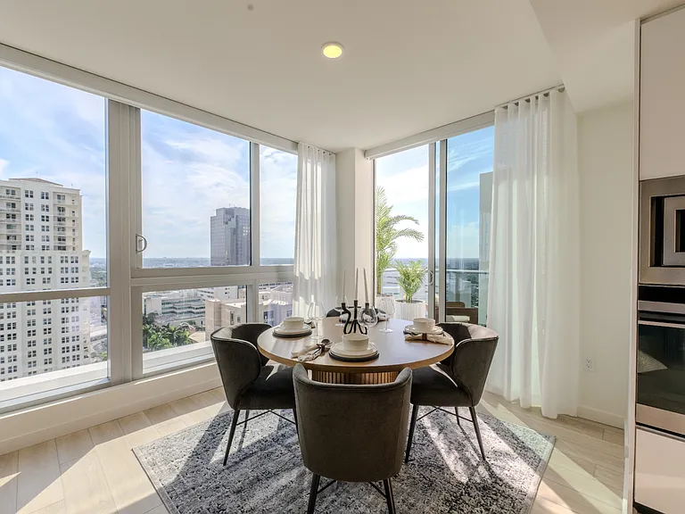 Model Home Dining Room Gables Riverwalk