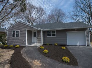 17 Newtown Ave, Selden, NY 11784
