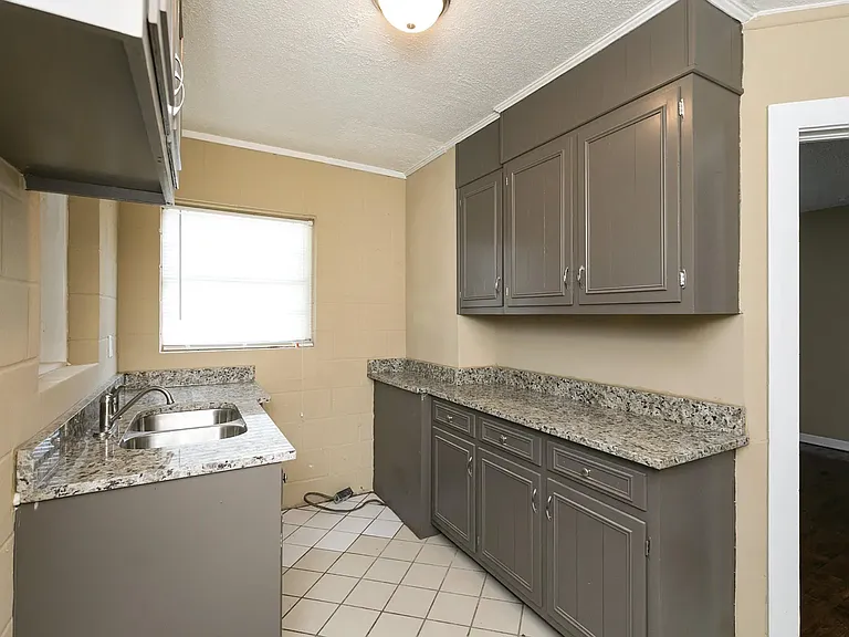 3290 Pike Ave — Photo 5