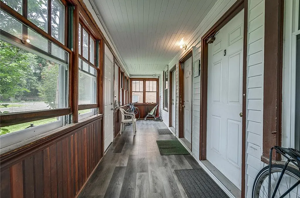 1 bed, 1950 sqft, $400 — Photo 4
