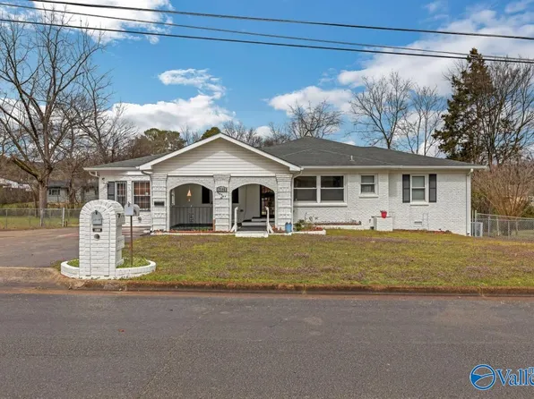 2516 Rochell Dr NW, Huntsville, AL 35810