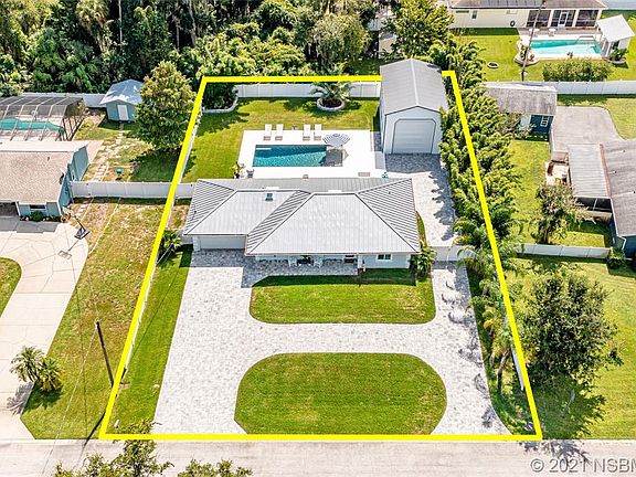 4th image of 2284 Davis Dr