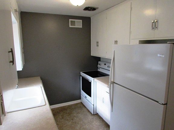 3rd image of 3234 S Osage Ave