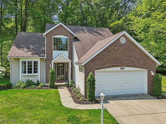 2nd image of 30979 Sassafras Ln #11