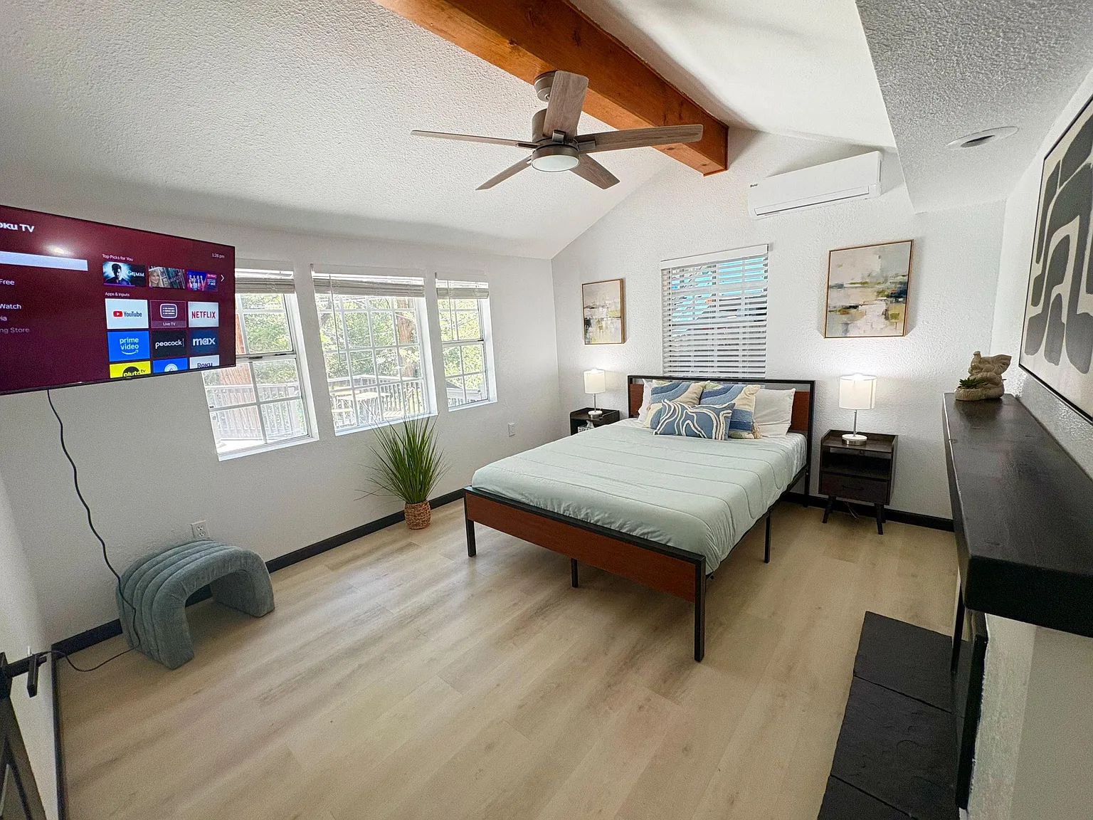 4 bed, 2.5 bath, 1500 sqft, $1,364 — Photo 2