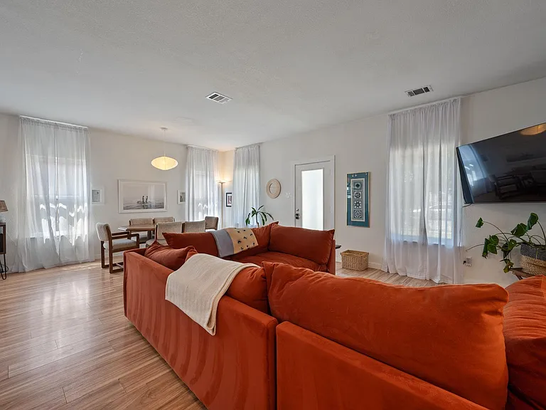 4603 Ribbecke Ave — Photo 10