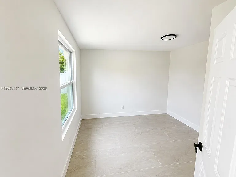 2649 Key Largo Ln #2649 — Photo 2