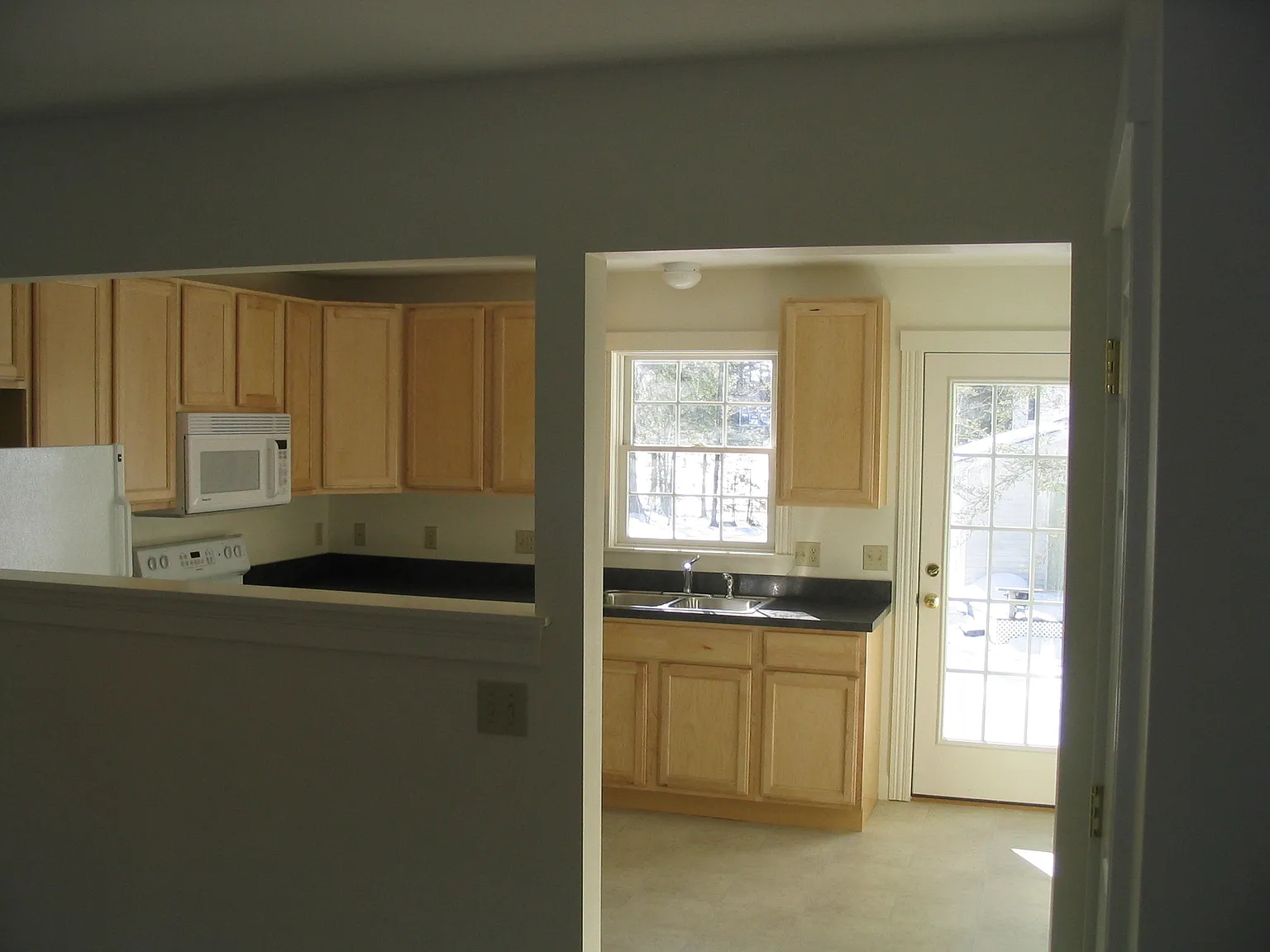 2 bed, 1.5 bath, 1000 sqft, $2,600 — Photo 3