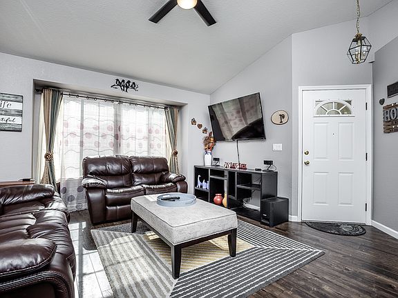 3rd image of 614 Lunardi Way