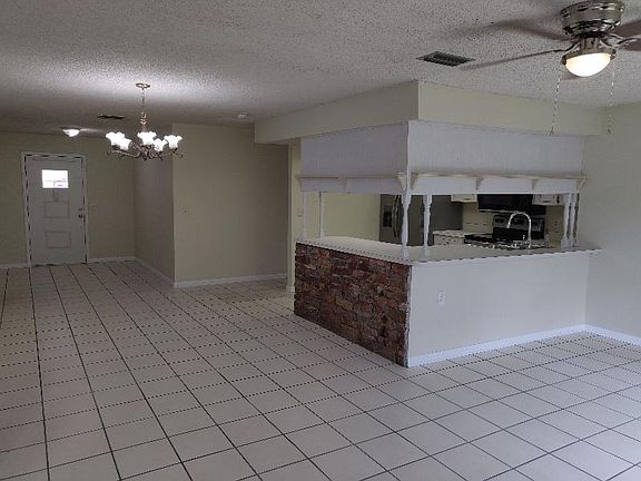 3rd image of 1109 Alladin Dr