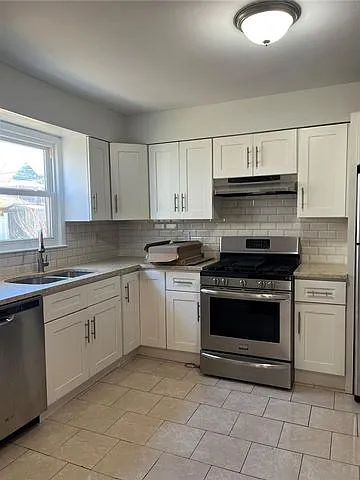 538 E Walnut St — Photo 6