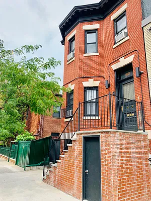 Rented by Douglas Elliman | media 15