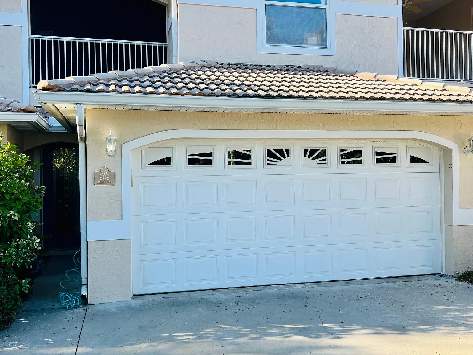 3 bed, 2.5 bath, 1800 sqft, $3,000 — Photo 3