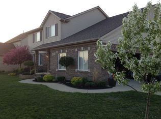 28953 Pinehurst Dr, Chesterfield, MI 48051