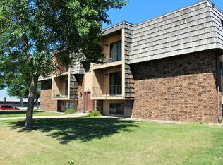 1540 32nd Ave SW APT 5, Minot, ND 58701