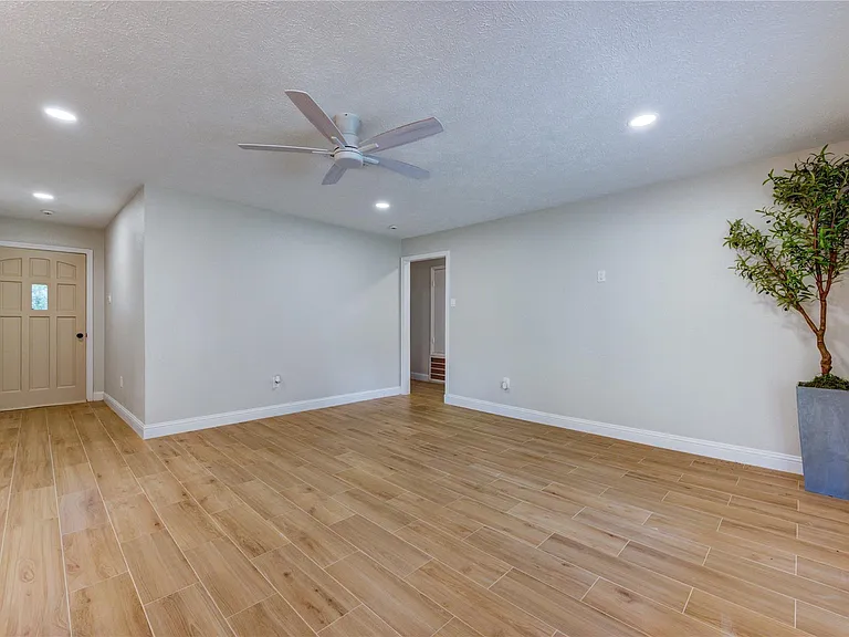 3538 Truxton Dr — Photo 8