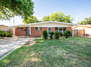 2821 Yale St, Irving, TX 75061