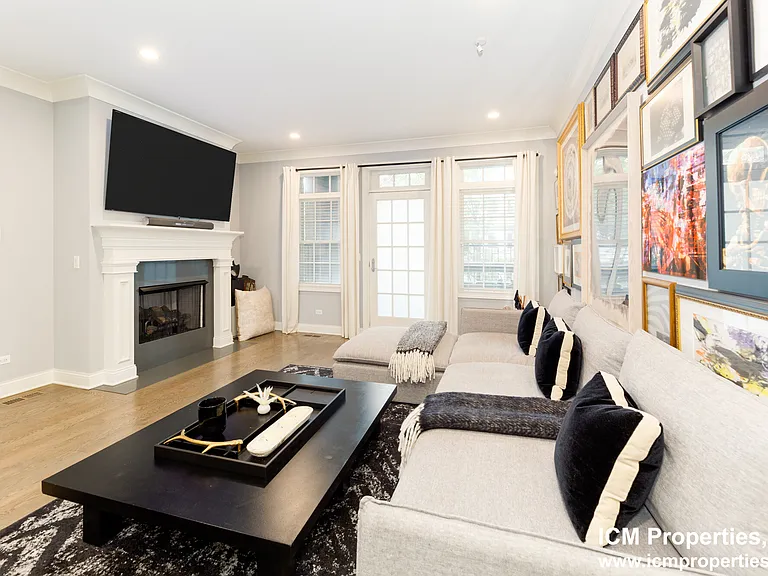 1241 W Oakdale Ave #1 — Photo 6