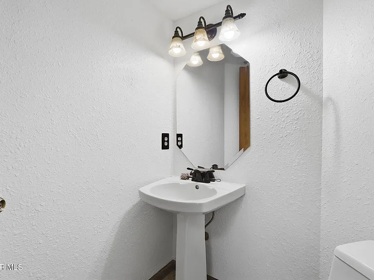 6900 Imperial Ridge Dr — Photo 14