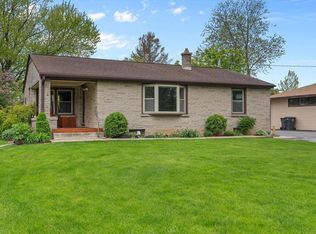 4928 Lakeshore Rd, Sheboygan, WI 53083