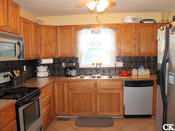 3rd image of 200 Shady Brook Dr