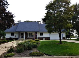 609 8th Ave NW, Waseca, MN 56093