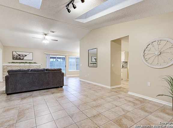 5th image of 9411 Brushy Point St